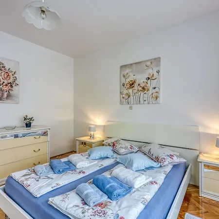 Apartment Akita